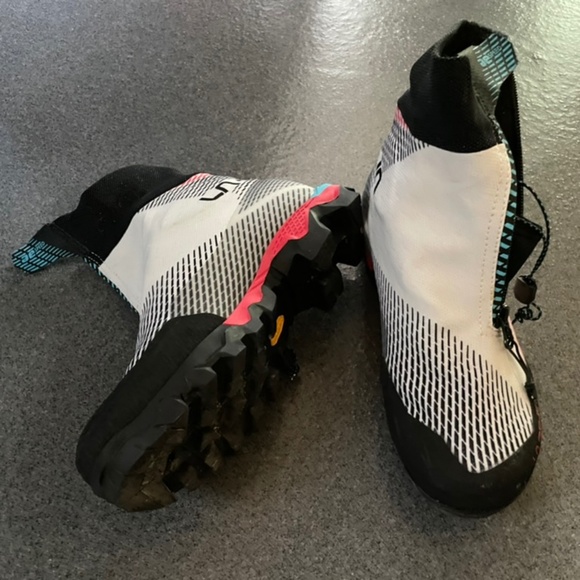 NOT FOR SALE - Picture 3 of 5